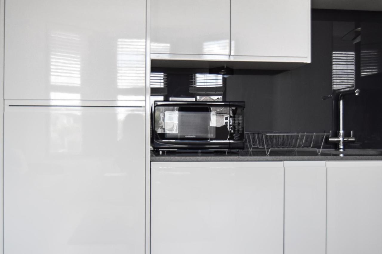 Morland Apartments - Hornchurch Лондон Экстерьер фото