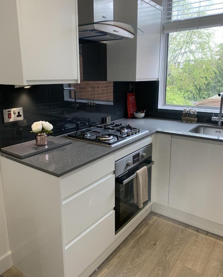 Morland Apartments - Hornchurch Лондон Экстерьер фото