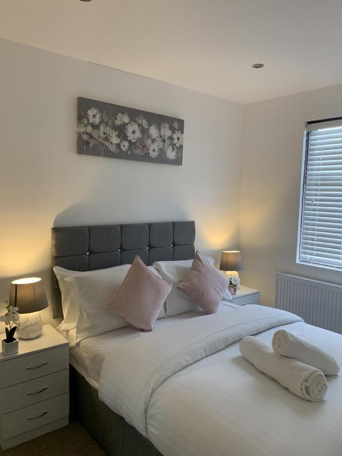 Morland Apartments - Hornchurch Лондон Экстерьер фото